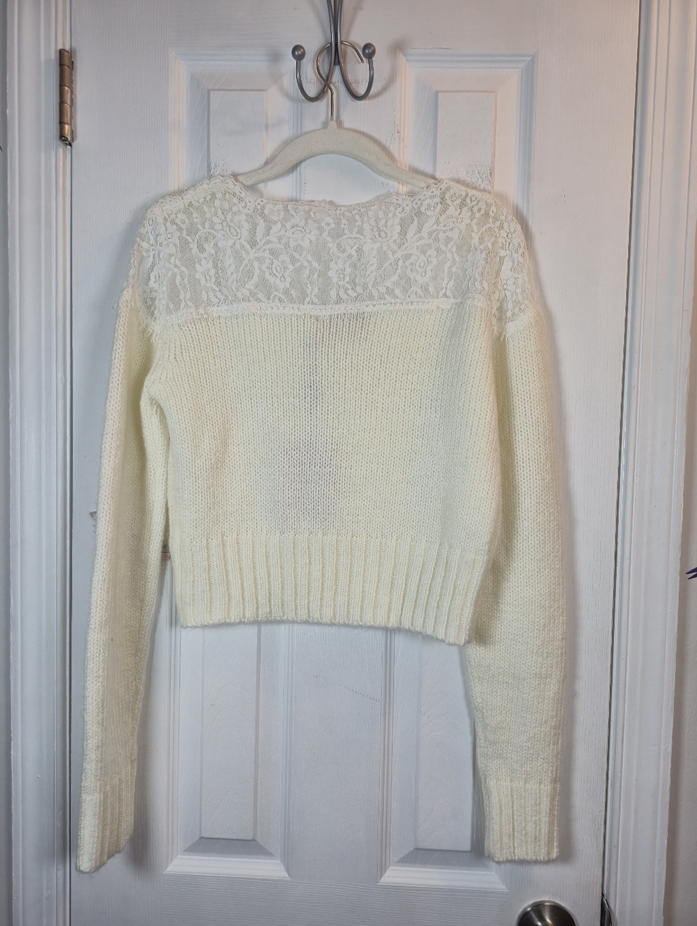 Raissa Ivory White Lace Yoke Knit Cropped Sweater Cottagecore Coquette Size M - Picture 6 of 9